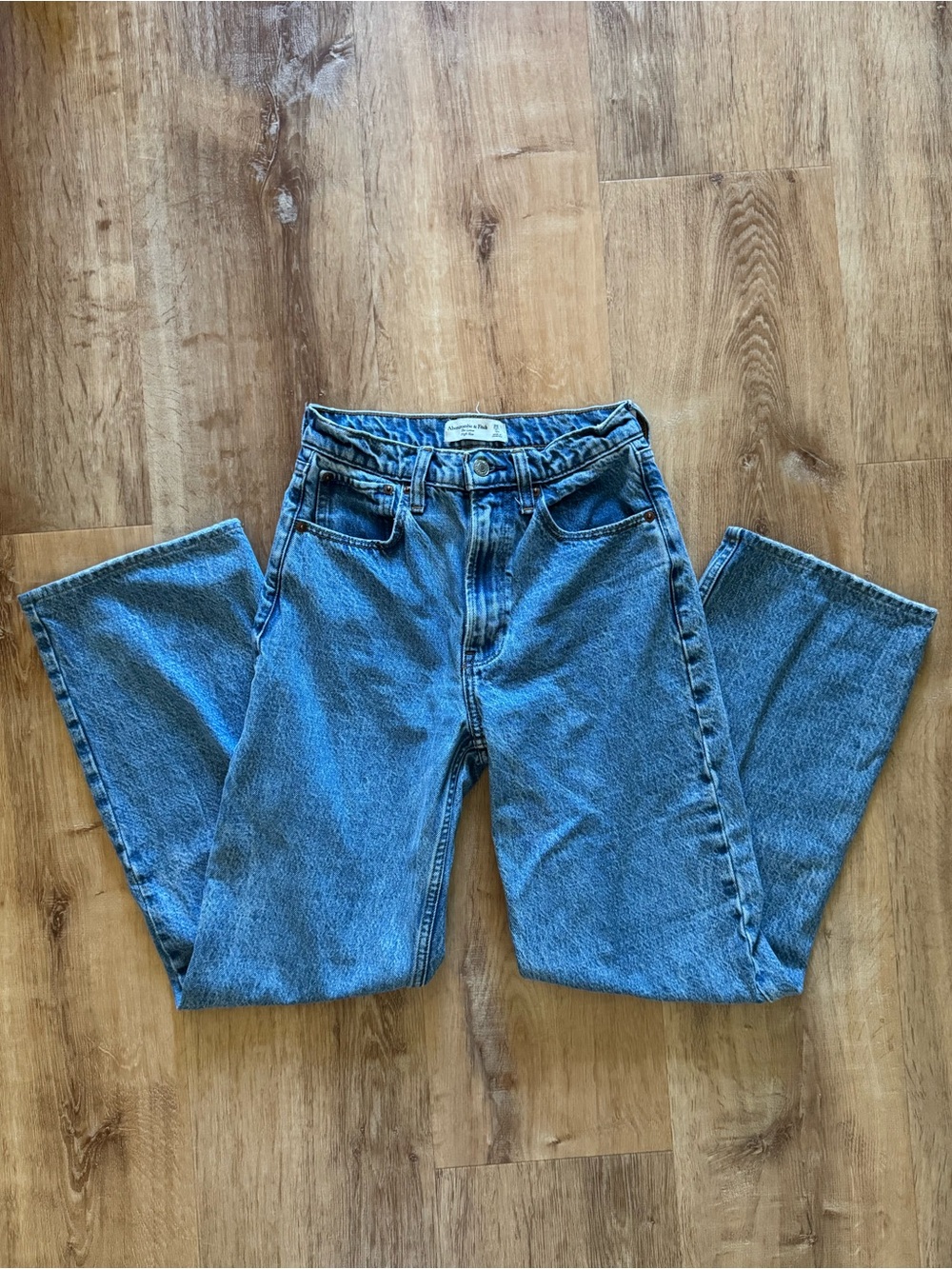 Abercrombie High Rise Loose Jeans